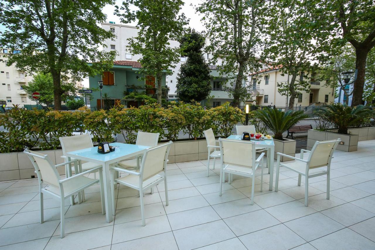 Hotel Bergamo Rimini Extérieur photo