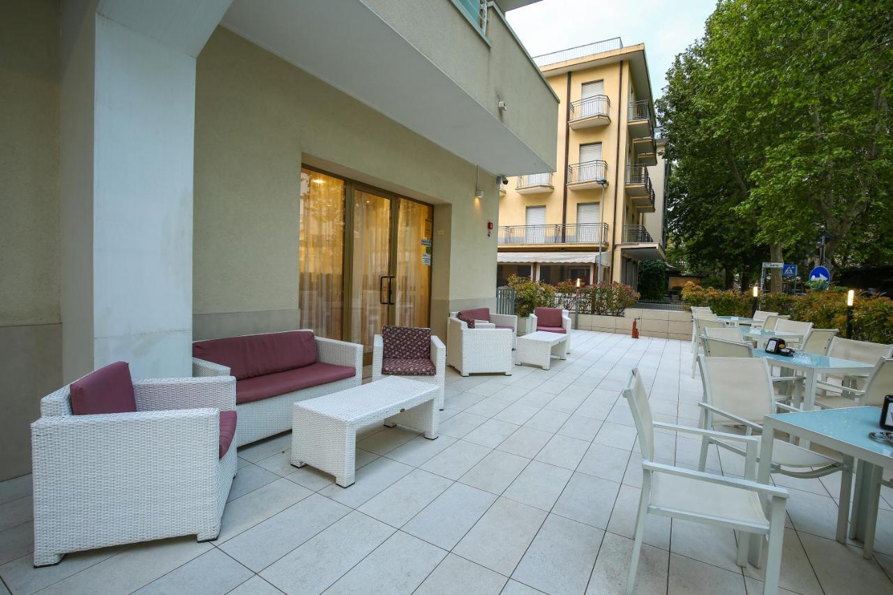 Hotel Bergamo Rimini Extérieur photo